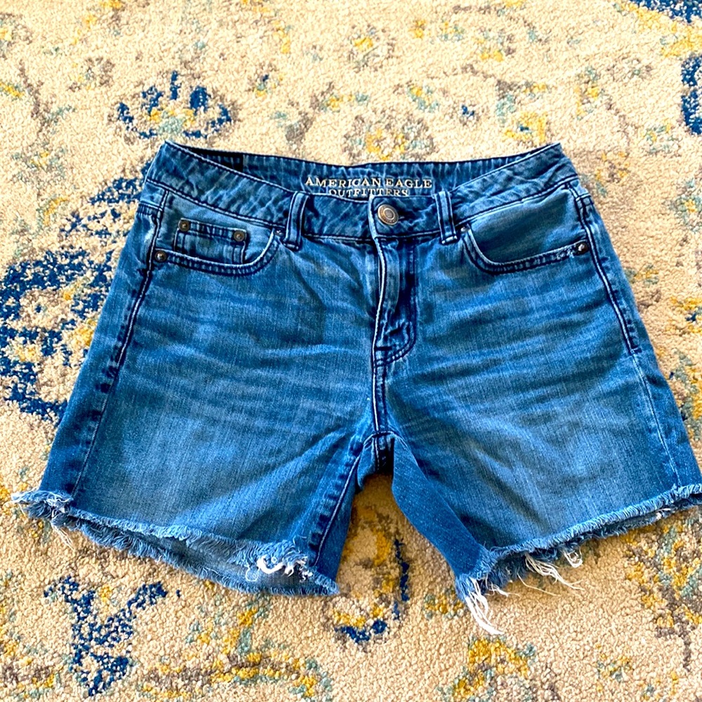 American eagle boy midi shorts